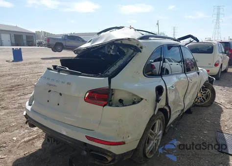 2016 Porsche Cayenne z USA, uszkodzony, nr VIN WP1AA2A2XGLA08207